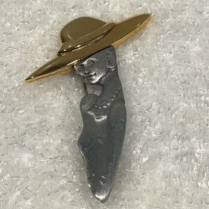 Plumo Canada Lady Pin Brooch Gold And Silver Toned Unisex